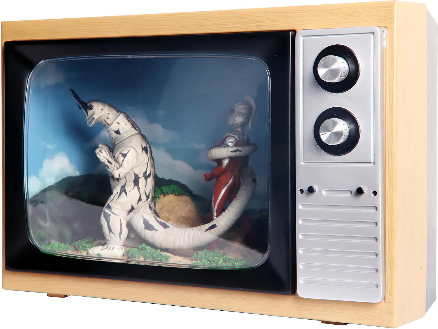 1:12 Ultraman Diorama TV Box: Ultra Seven VS Eleking