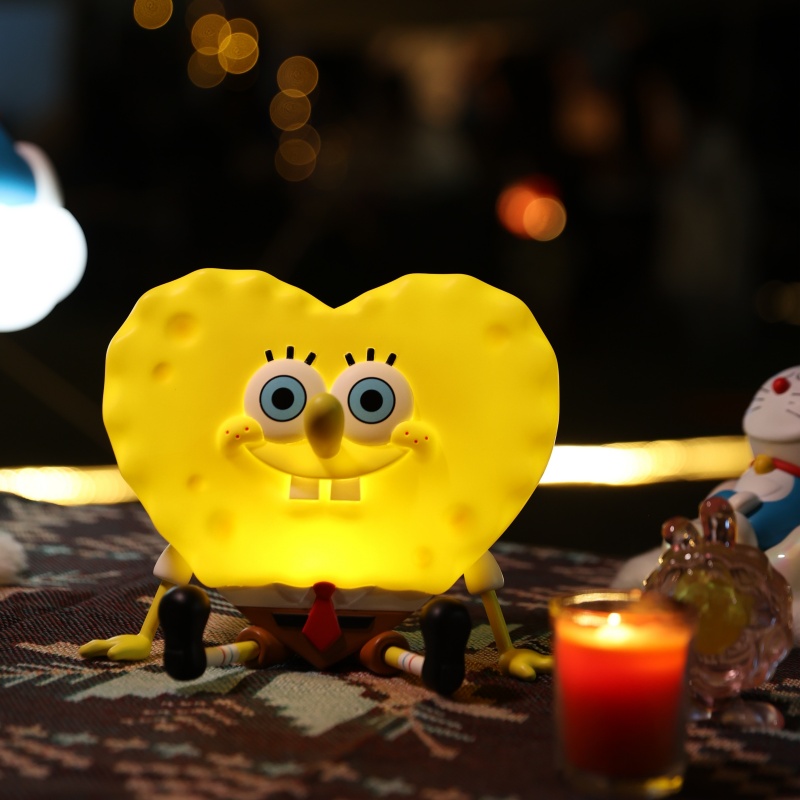 SPONGEBOB SQUAREPANTS HEART DESK LAMP